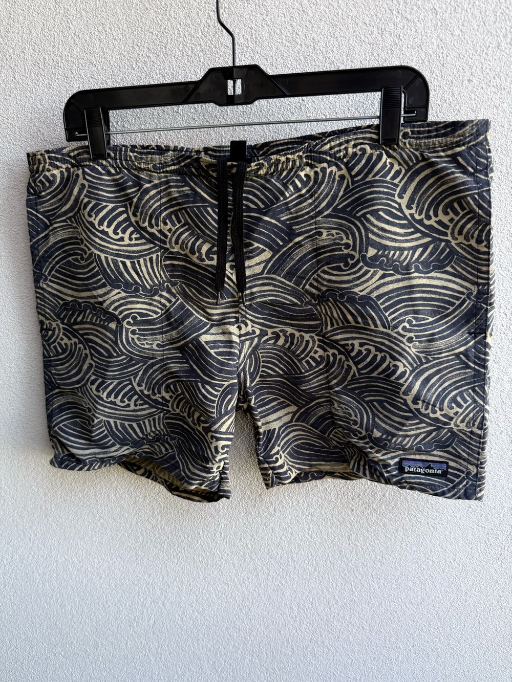 Patagonia Men's Baggies Shorts 5" Wave Print Small